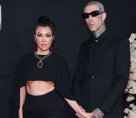 Travis Barker speaks out after photo of his and Kourtney Kardashian…